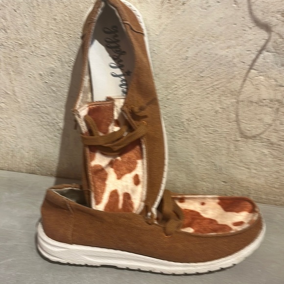 Gypsy Jazz, size 9, really comfortable-like new - Picture 1 of 2